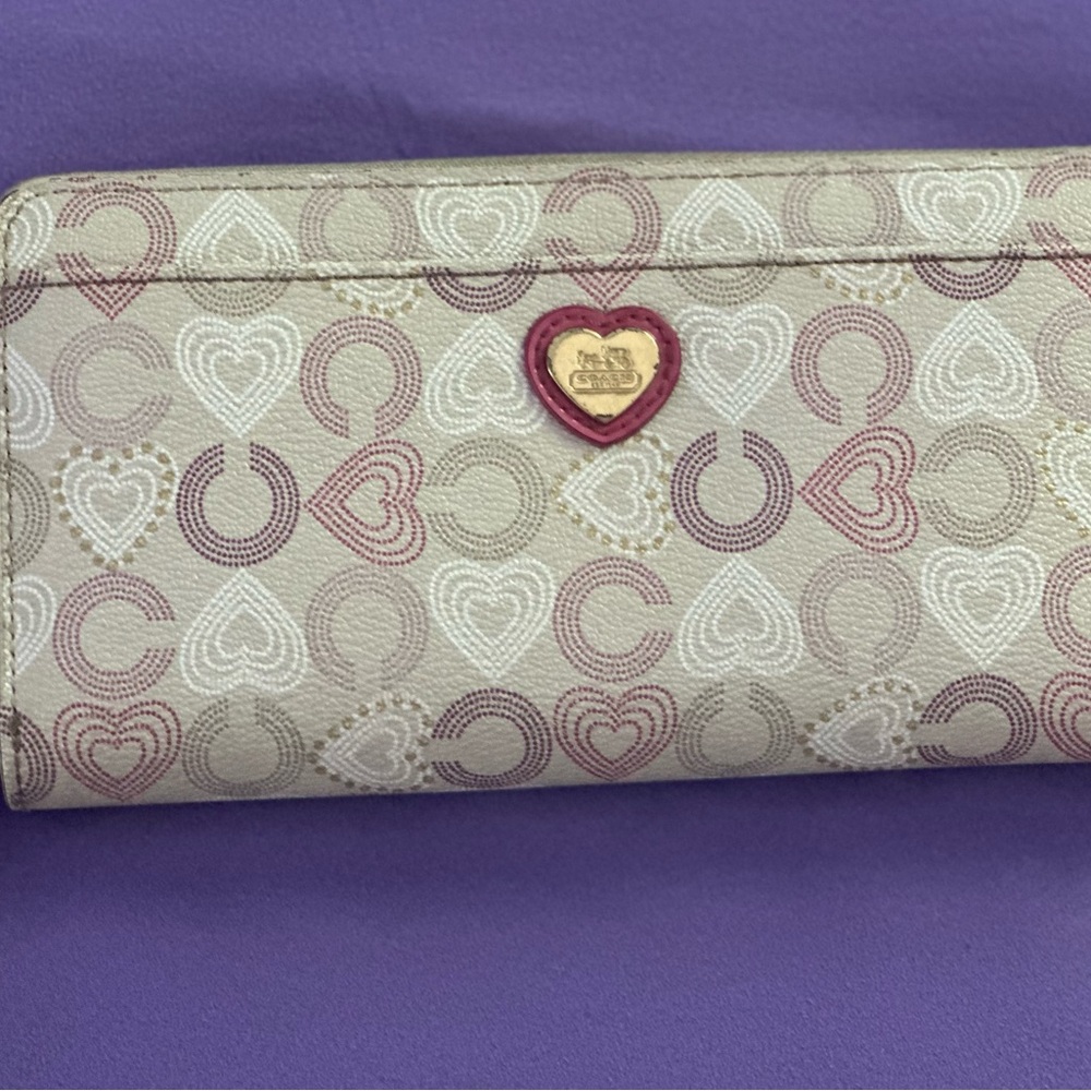 Coach Waverly Beige and Red Heart Wallet